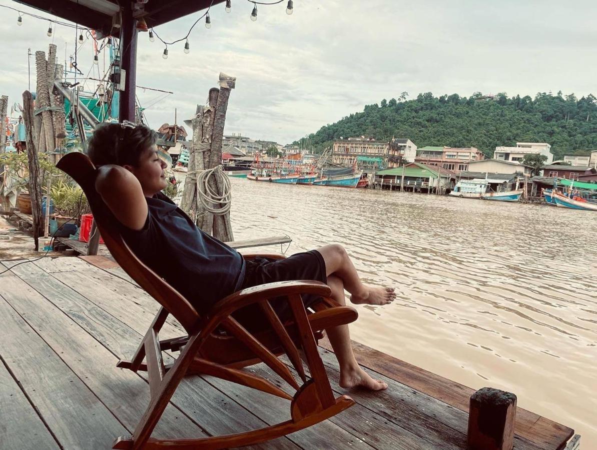 Rub Lom Chom Klong Homestay Chumphon Εξωτερικό φωτογραφία