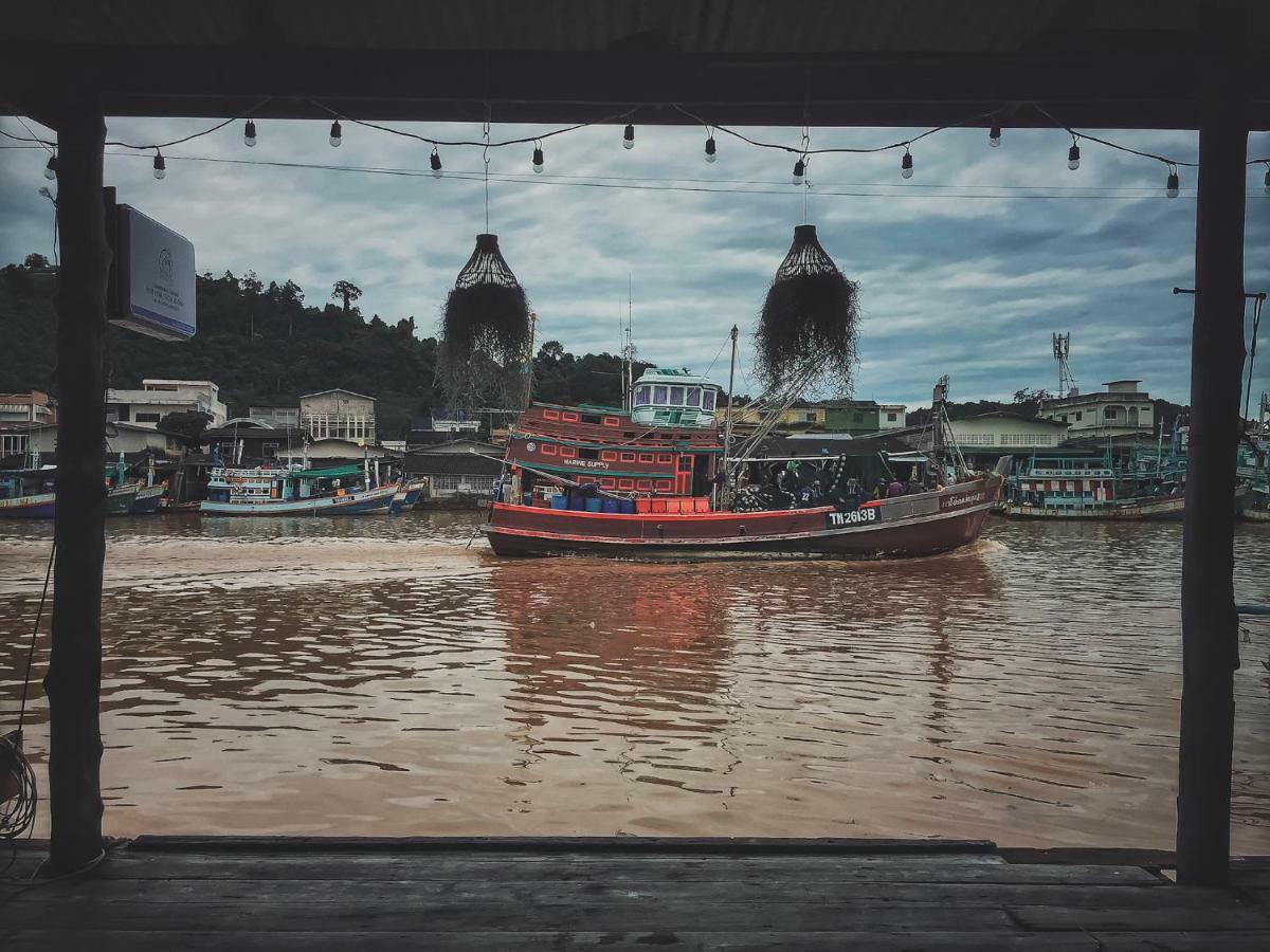 Rub Lom Chom Klong Homestay Chumphon Εξωτερικό φωτογραφία